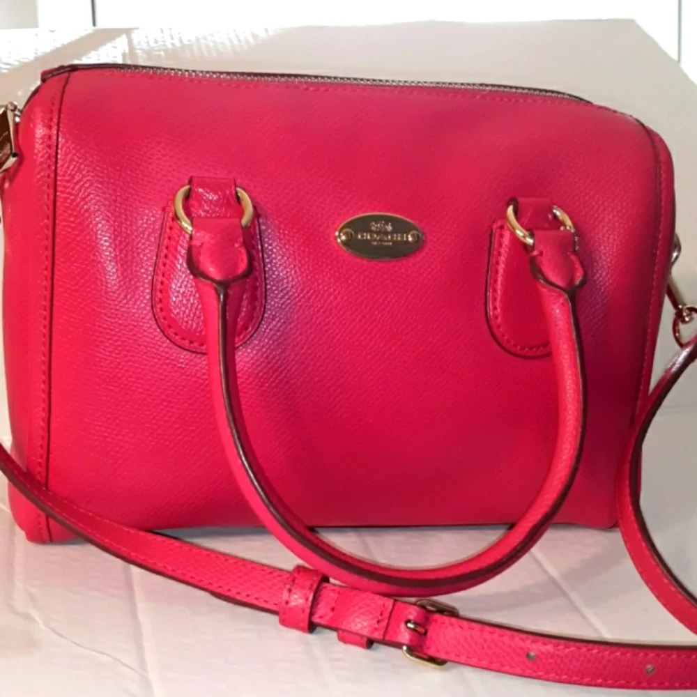 ☆Gorgeous ☆Brand New COACH Ruby Pink Leather Mini Bennett Satchel X-Body - Picture 14 of 16